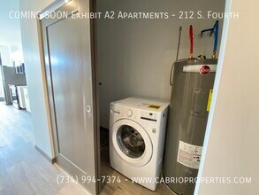 212 S 4th Ave in Ann Arbor, MI - Building Photo - Building Photo