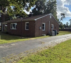 808 Martin Rd in Havre De Grace, MD - Building Photo - Building Photo