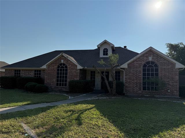 property at 320 S Alabama St