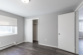 Main Place Apartments in New Britain, CT - Foto de edificio - Interior Photo