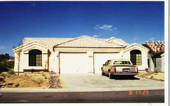 13822 Cambria in Fountain Hills, AZ - Foto de edificio - Building Photo