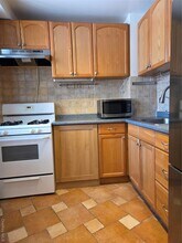 61-25 97th St in Queens, NY - Building Photo - Building Photo