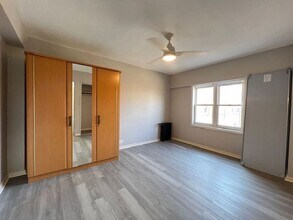 7327 N Rogers Ave in Chicago, IL - Building Photo - Building Photo