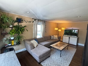 567 Woonasquatucket Ave in North Providence, RI - Building Photo - Building Photo