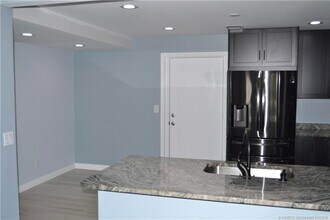 3489 NE Linda Dr in Jensen Beach, FL - Building Photo - Building Photo