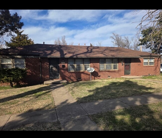 property at 1630 S Mission Rd