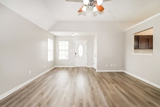 5570 Alexandria Ln in Southaven, MS - Building Photo - Building Photo