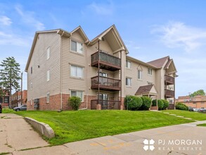 5016 California St in Omaha, NE - Foto de edificio - Building Photo