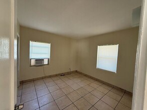 1208 NW 4th St in Fort Lauderdale, FL - Building Photo - Building Photo