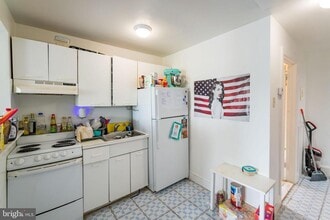 400 N 32nd St in Philadelphia, PA - Building Photo - Building Photo