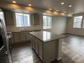 6500 N Biscay St in Denver, CO - Building Photo - Building Photo