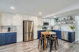 1454 Ivy St in Denver, CO - Building Photo