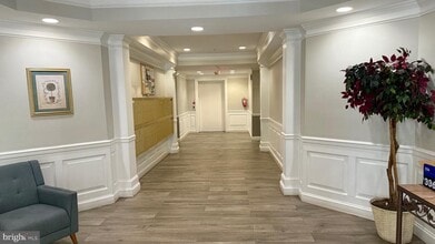 2710 Bellforest Ct in Vienna, VA - Building Photo - Building Photo