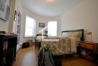 1950 Beacon St in Boston, MA - Building Photo - Building Photo