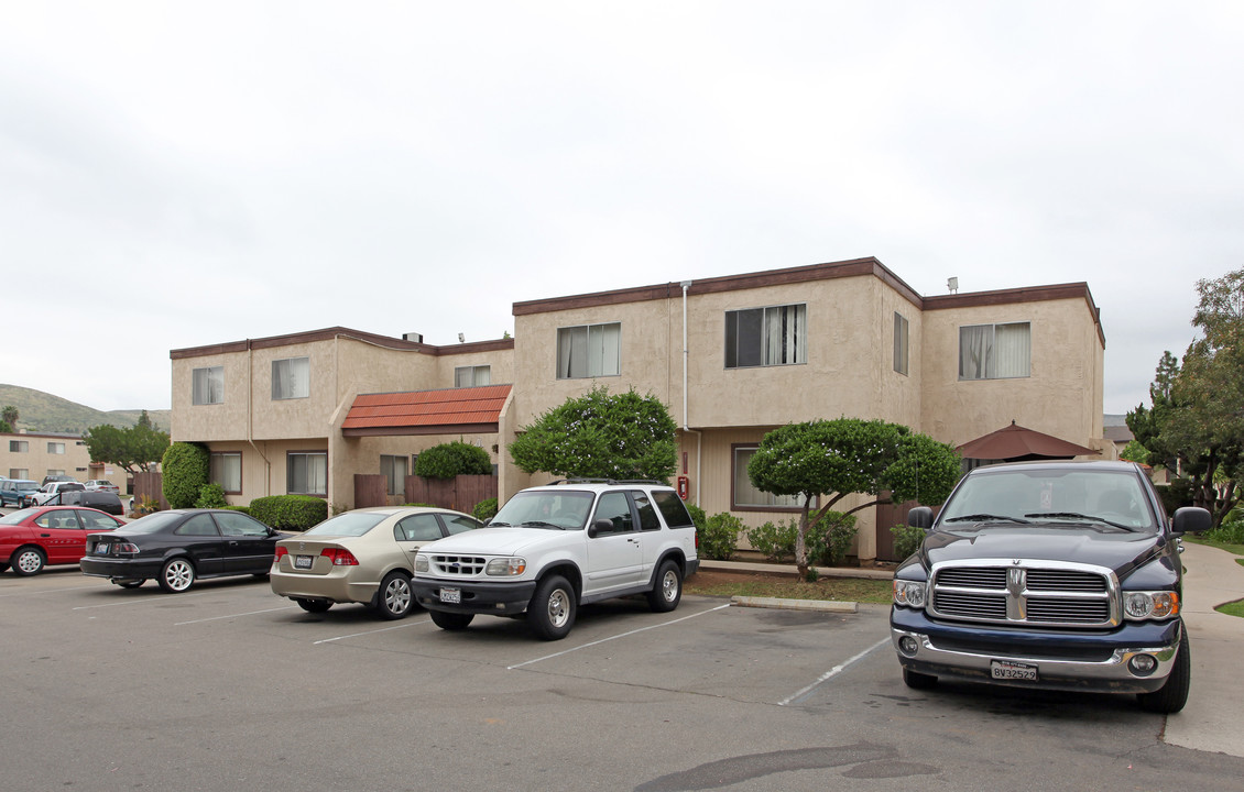 La Roca Plaza in Santee, CA - Building Photo