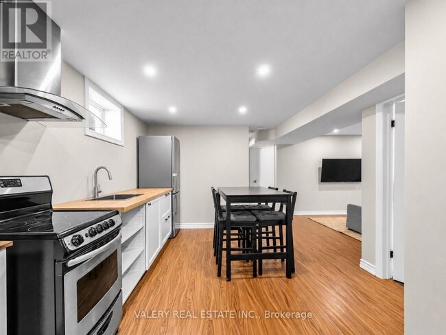 property at 12 Arkley Crescent