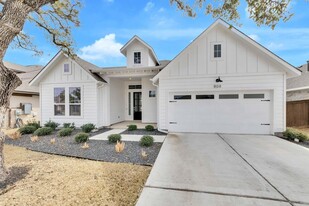 808 Heartleaf Dr in Leander, TX - Building Photo