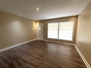 1721 S Volutsia Ave in Wichita, KS - Building Photo - Building Photo