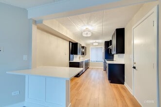 724 Briar Hill Ln in Addison, IL - Building Photo - Building Photo