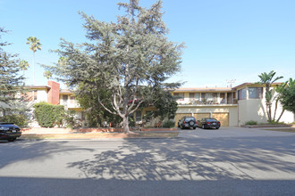 1201 Idaho Ave in Santa Monica, CA - Building Photo - Building Photo