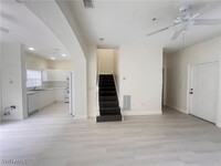 3308 Lisa Ln in Naples, FL - Foto de edificio - Building Photo