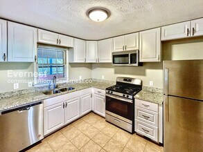2789 Kilgore Rd in Buford, GA - Building Photo - Building Photo