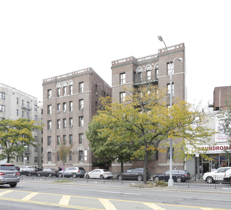 1955 Grand Concourse in Bronx, NY - Building Photo