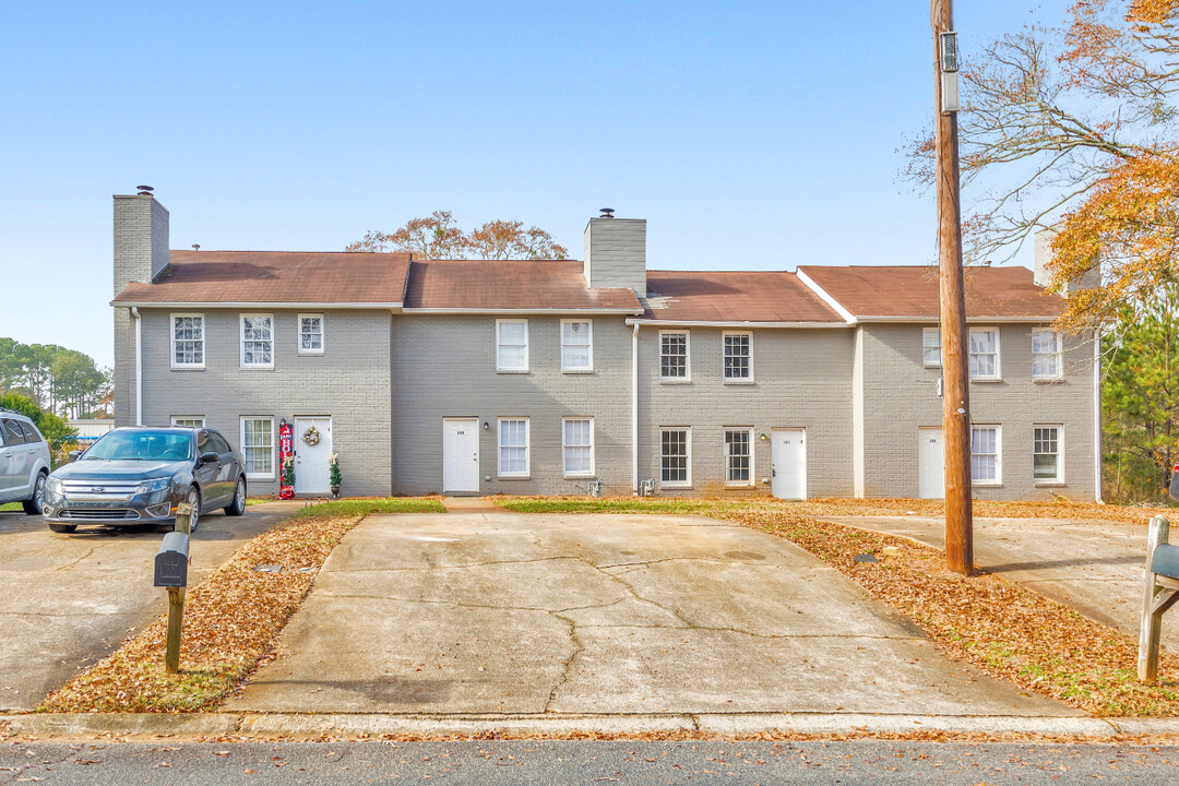 122 Toby Springs Ln in Mcdonough, GA - Building Photo