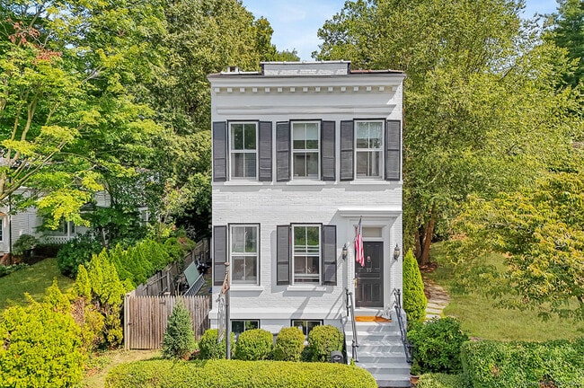 35 Rose Hill Rd