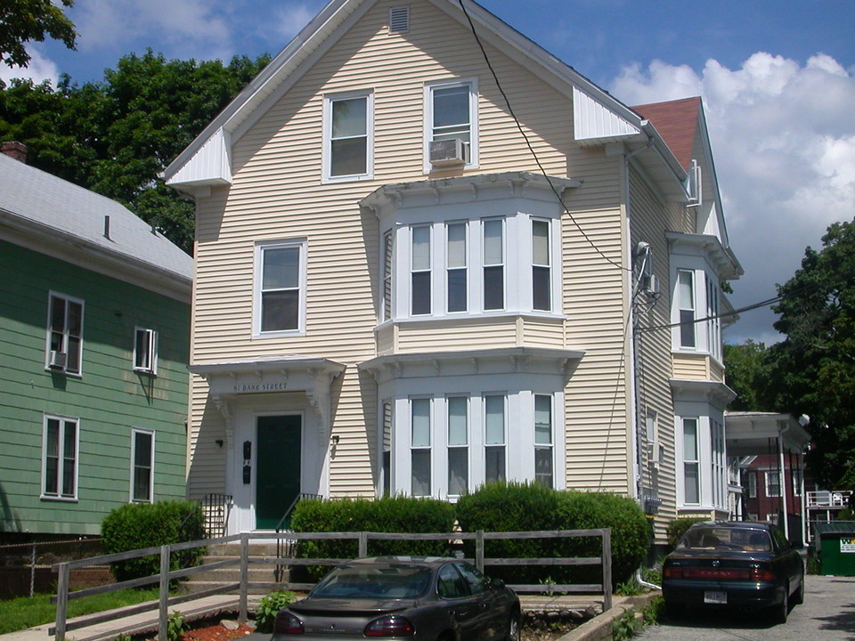 81 Bank St in North Attleboro, MA - Building Photo