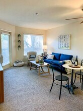 Carlton Senior Living Concord in Concord, CA - Building Photo - Building Photo