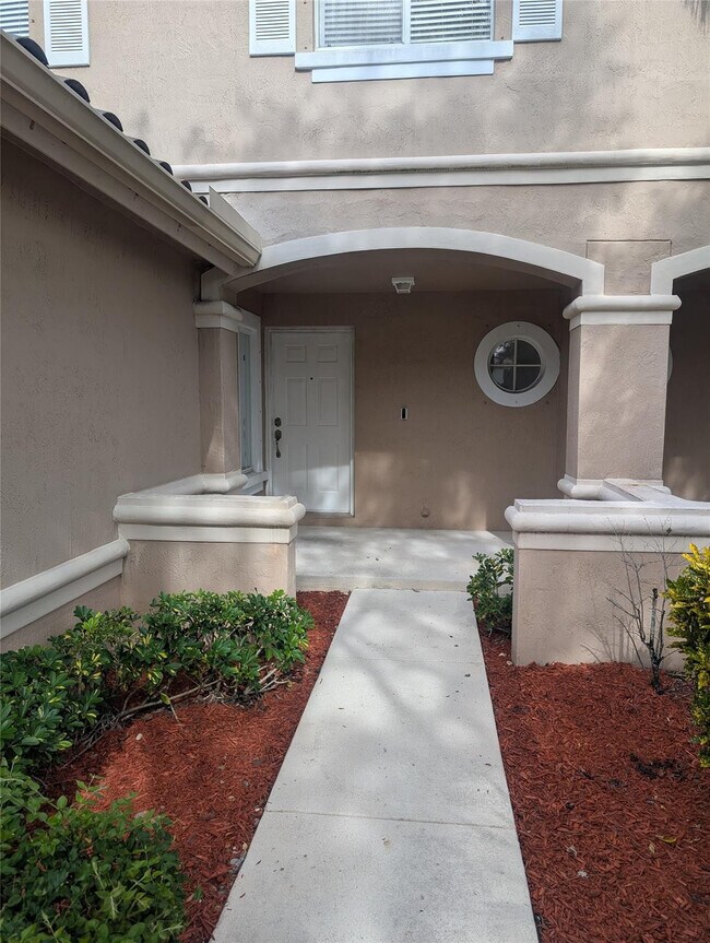 4759 Pinemore Ln in Greenacres, FL - Building Photo - Building Photo
