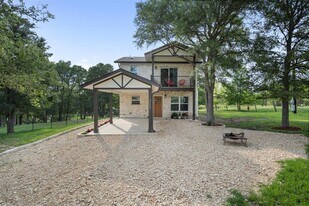 21007 Coleman Branch Creek Rd in Elgin, TX - Building Photo