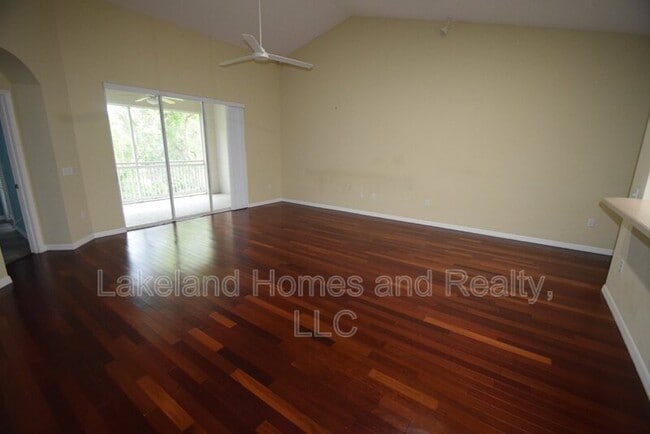 534 Grasslands Village Cir in Lakeland, FL - Building Photo - Building Photo