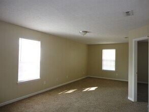 3427 Talavera Dr in Indianapolis, IN - Foto de edificio - Building Photo
