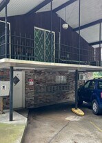 136 S 10th St in Williamsburg, KY - Building Photo
