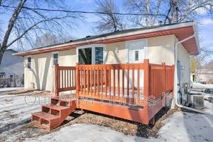 14169 68th Pl N in Maple Grove, MN - Building Photo