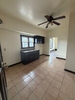 3118 N 21st St, Unit Upper in Milwaukee, WI - Building Photo