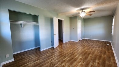 924 Carriage Hill Rd in Virginia Beach, VA - Building Photo - Building Photo