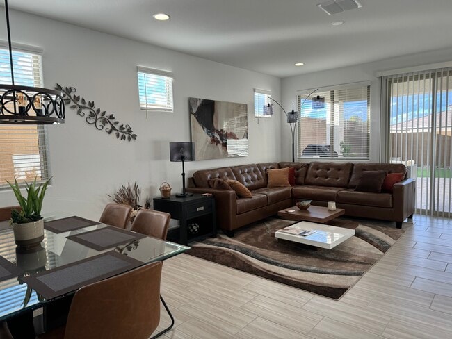 8908 W Oregon Ave in Glendale, AZ - Building Photo - Building Photo