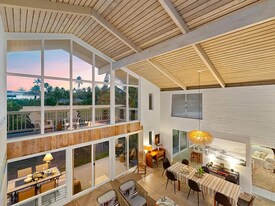 100 N Kalaheo Ave in Kailua, HI - Building Photo