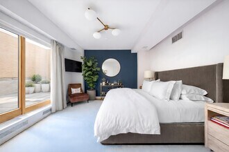 145 6th Ave in New York, NY - Building Photo - Building Photo