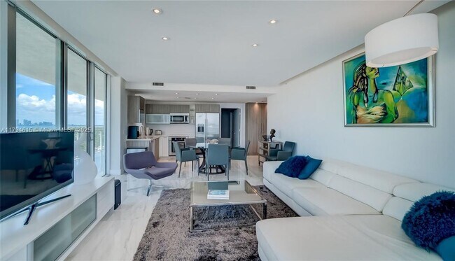 6700 Indian Creek Dr in Miami Beach, FL - Building Photo - Building Photo