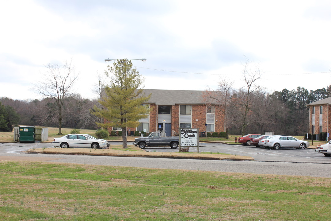 Willow Creek Apartments in Bells, TN - Building Photo