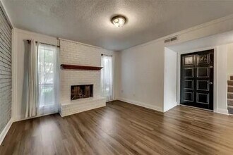 2006 Westkendal Ln in Arlington, TX - Building Photo - Building Photo