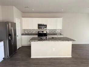 1710 Chase Anchor Ct in Rosenberg, TX - Building Photo - Building Photo