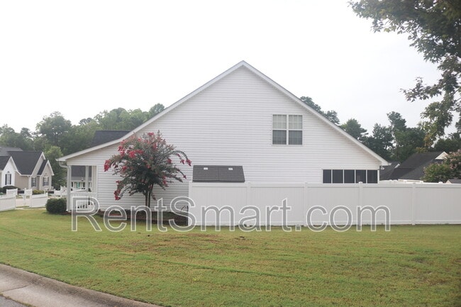 624 Dunloe Cir in Evans, GA - Foto de edificio - Building Photo
