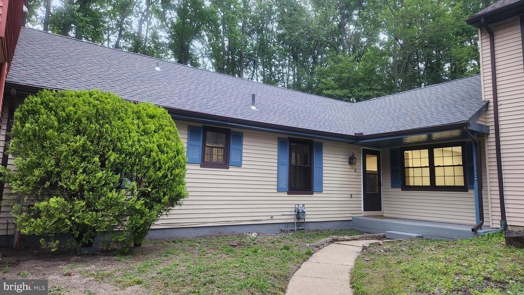 4 Meadowside Ct in Medford, NJ - Building Photo