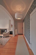 141 Beaconsfield Rd, Unit 3 in Brookline, MA - Building Photo - Building Photo