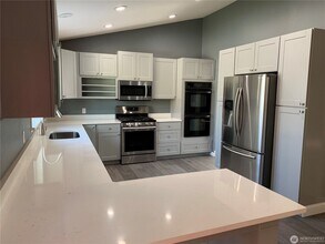 812 Edgewater Ln in Moses Lake, WA - Building Photo - Building Photo